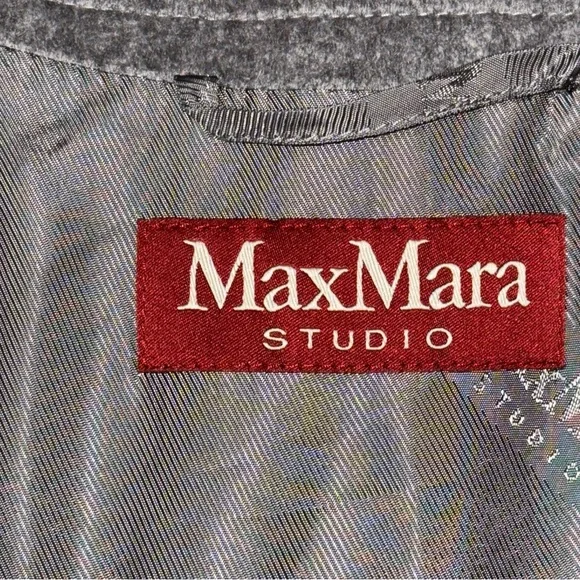 Max Mara Studio Agnese Virgin Wool FunnelNeck Grey Coat Sz 2 Designer Minimalist